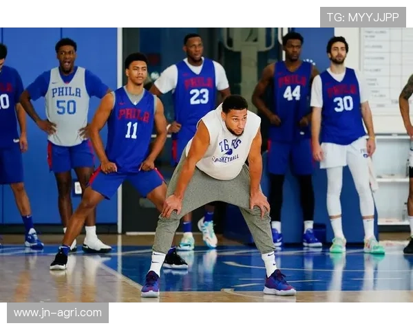 [CBA]西蒙斯吊篮下 琼斯旱地拔葱飞身暴扣.